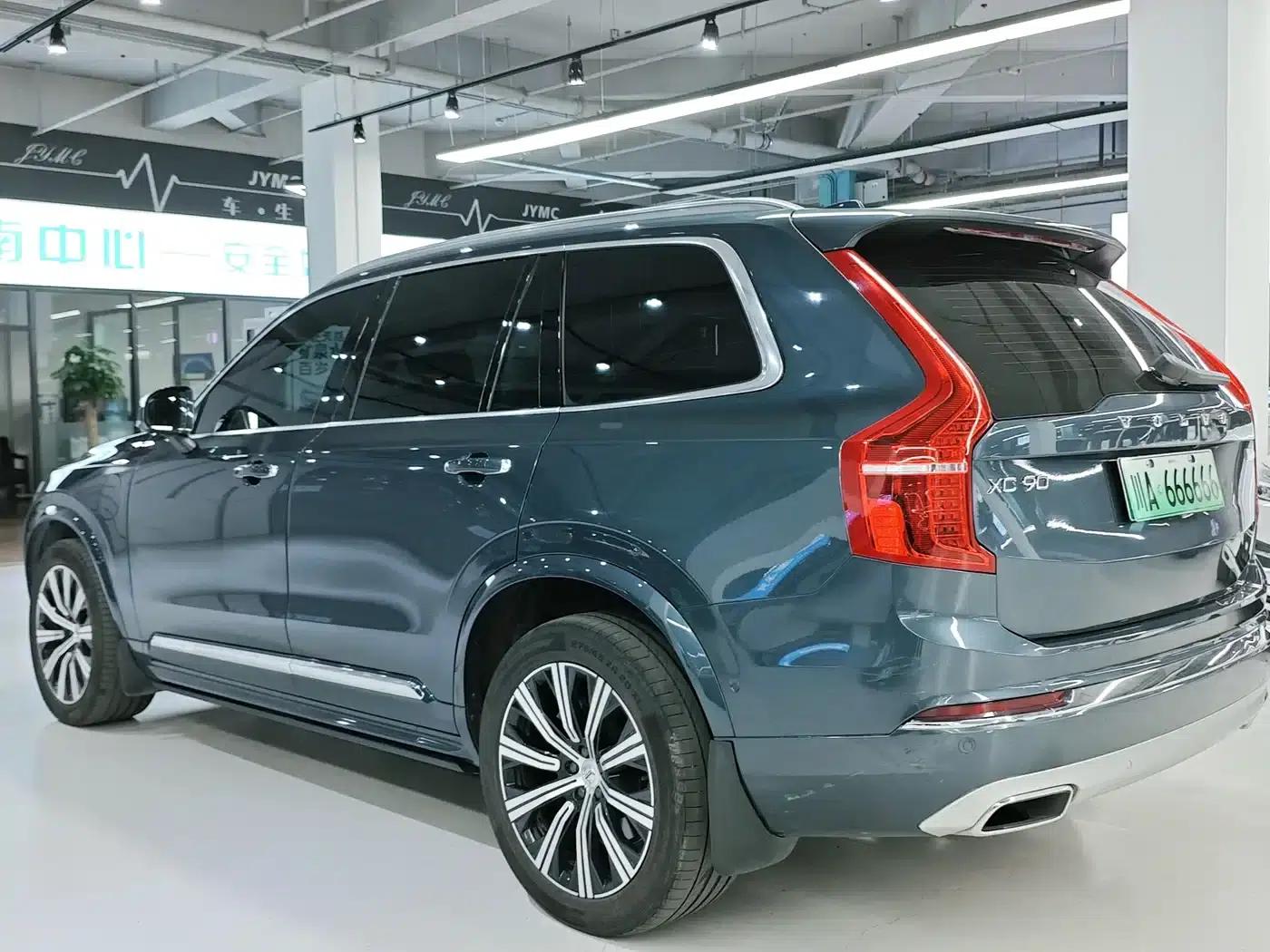 2021 Volvo XC90 Plug-in Hybrid E-Drive Hybrid T8 Inscription Luxury Edition (7-seater) — миниатюра 6