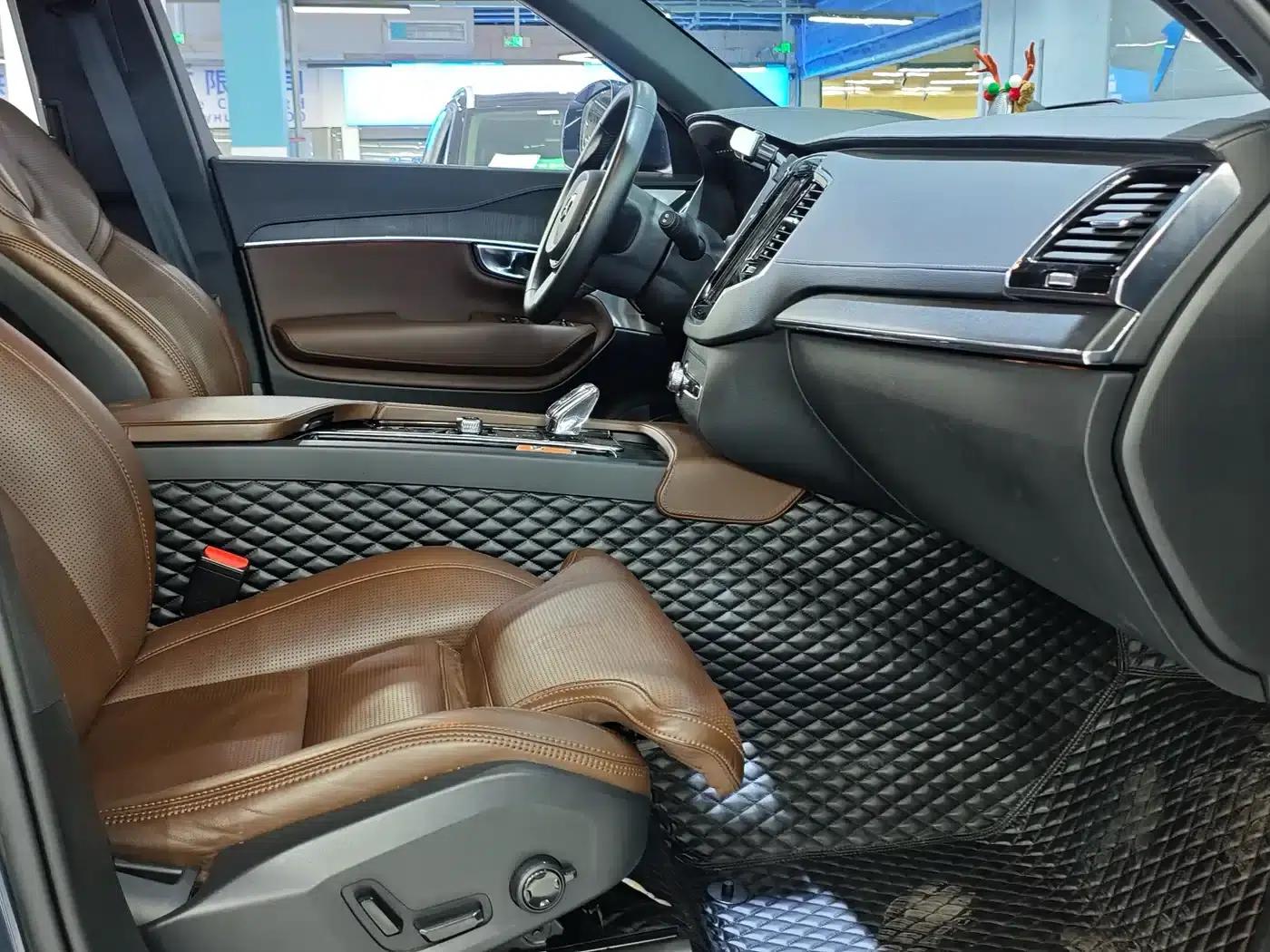 2021 Volvo XC90 Plug-in Hybrid E-Drive Hybrid T8 Inscription Luxury Edition (7-seater) — миниатюра 7