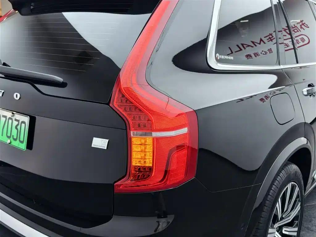 2022 Volvo XC90 Plug-in Hybrid E-Drive Hybrid T8 Inscription Luxury Edition (7-seater) — миниатюра 11
