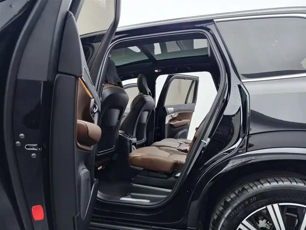 2022 Volvo XC90 Plug-in Hybrid E-Drive Hybrid T8 Inscription Luxury Edition (7-seater) — миниатюра 19