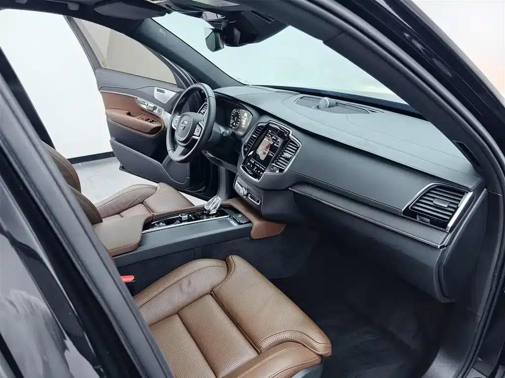 2022 Volvo XC90 Plug-in Hybrid E-Drive Hybrid T8 Inscription Luxury Edition (7-seater) — миниатюра 25