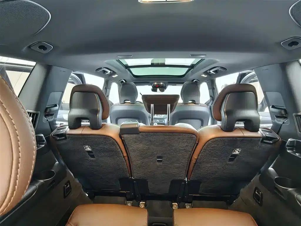2022 Volvo XC90 Plug-in Hybrid E-Drive Hybrid T8 Inscription Luxury Edition (7-seater) — миниатюра 27