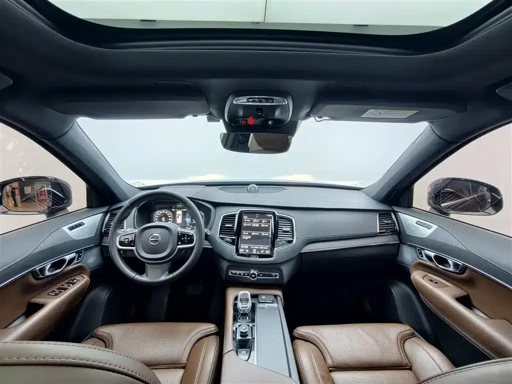 2022 Volvo XC90 Plug-in Hybrid E-Drive Hybrid T8 Inscription Luxury Edition (7-seater) — миниатюра 28