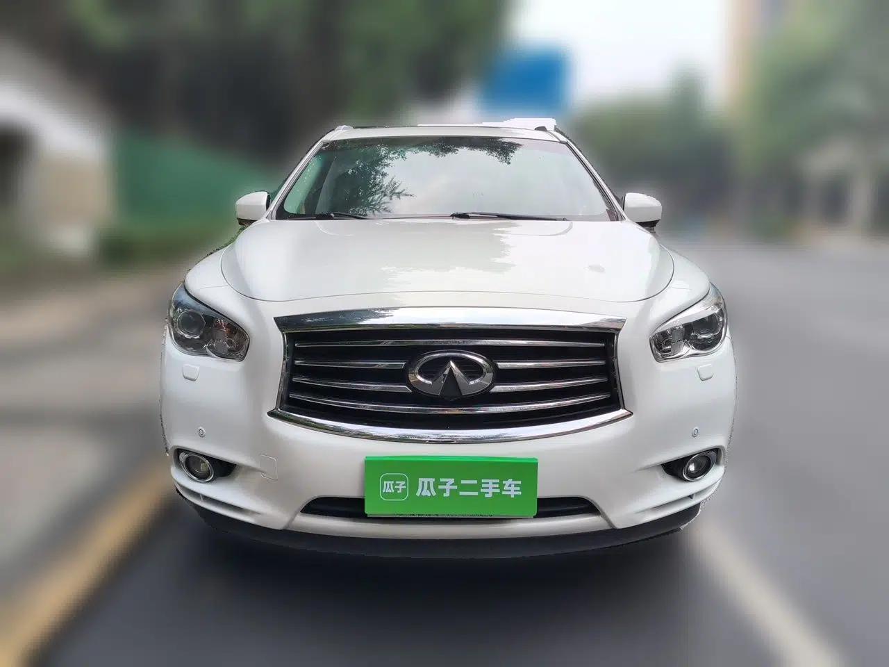 Infiniti QX60 2014 2.5 S/C Hybrid Two-Wheel Drive Excellence Edition — миниатюра 2