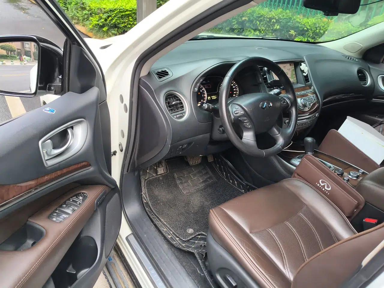 Infiniti QX60 2014 2.5 S/C Hybrid Two-Wheel Drive Excellence Edition — миниатюра 17