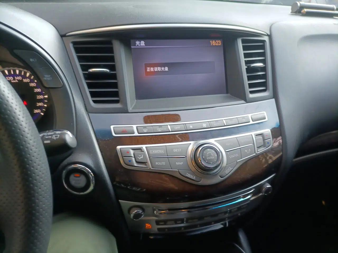 Infiniti QX60 2014 3.5L Four-Wheel Drive All-Terrain Version — миниатюра 14