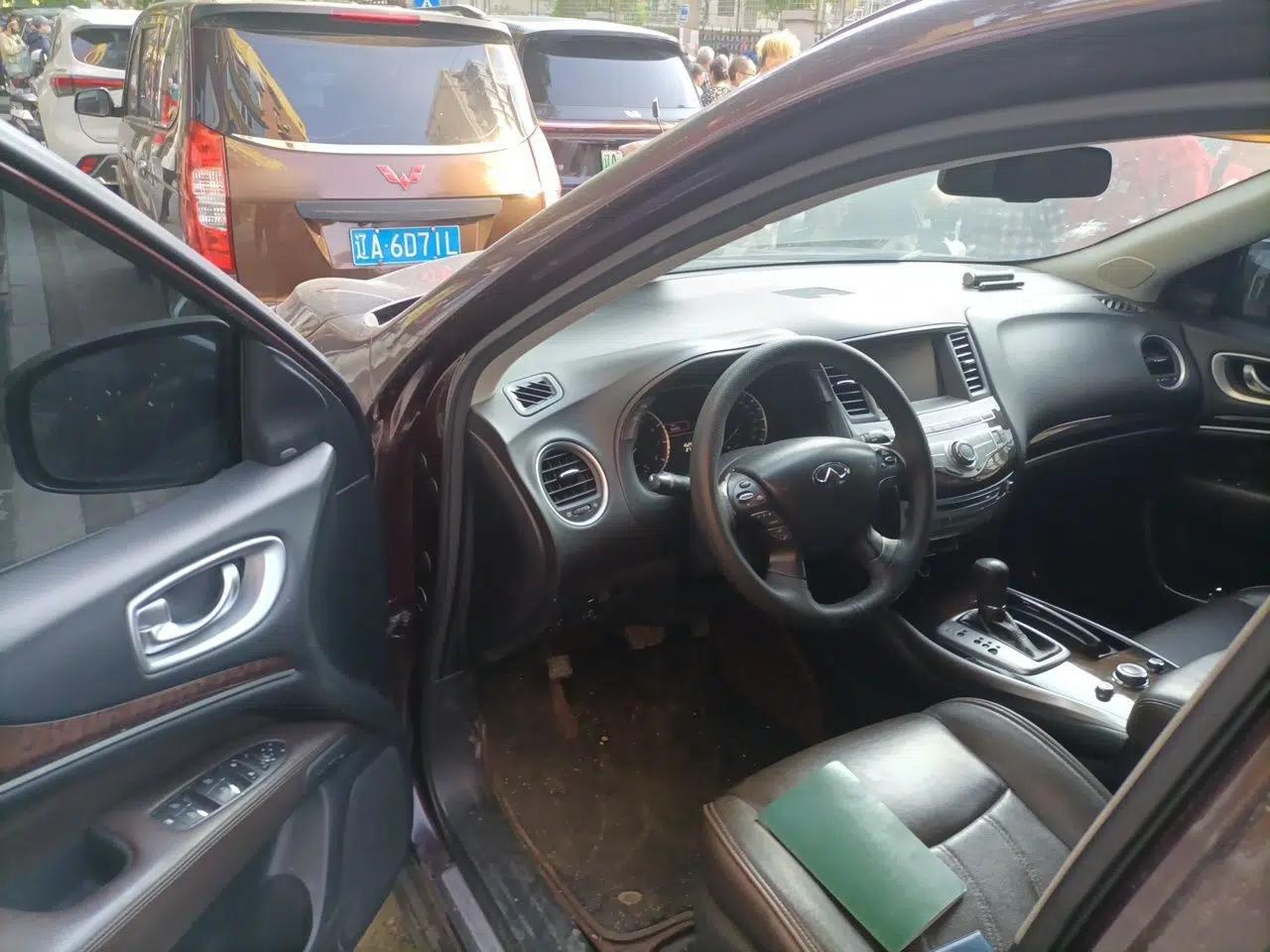Infiniti QX60 2014 3.5L Four-Wheel Drive All-Terrain Version — миниатюра 17