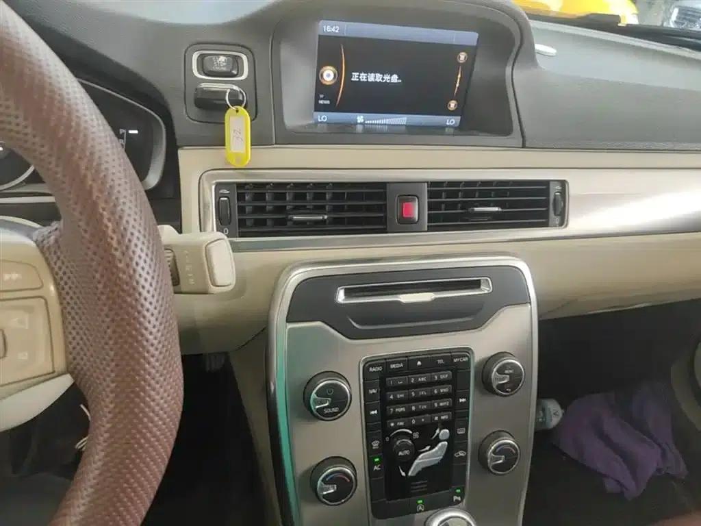 2014 Volvo S80L 2.0T T5 Smart Edition — миниатюра 13