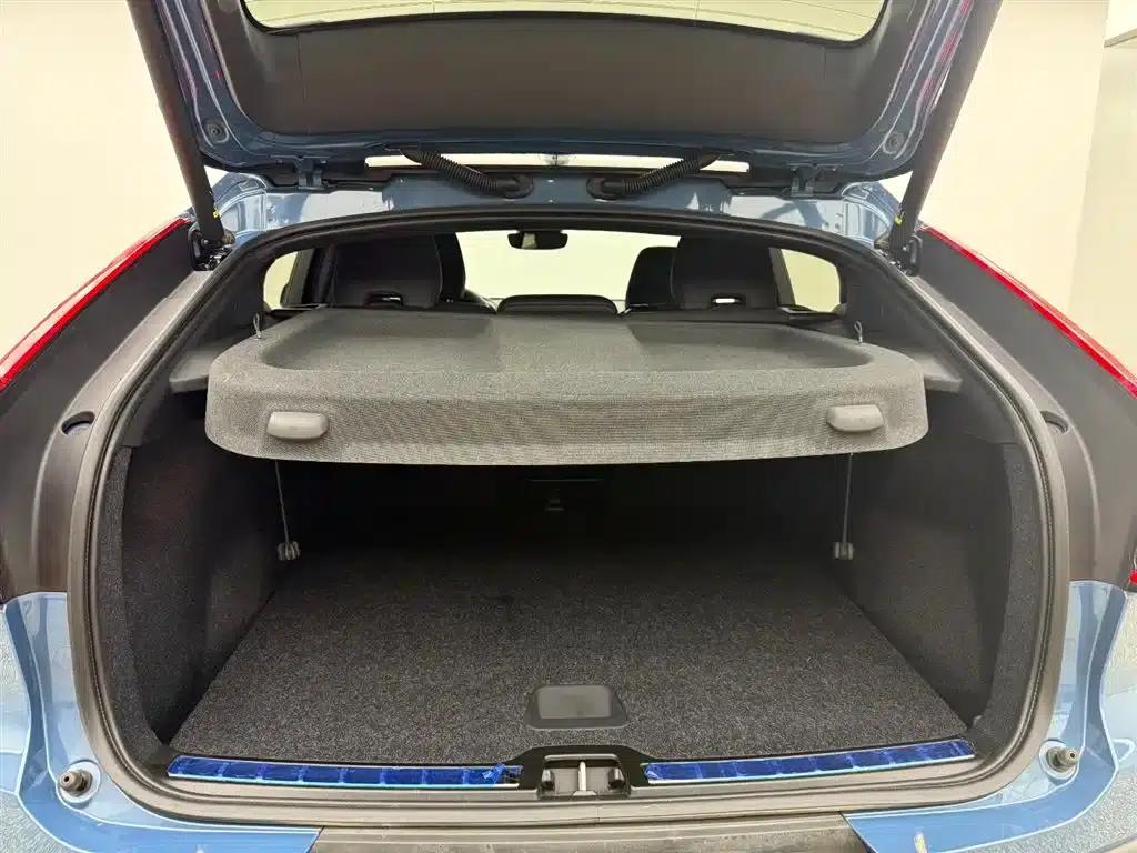 2023 Volvo C40 Long Range Edition — миниатюра 14
