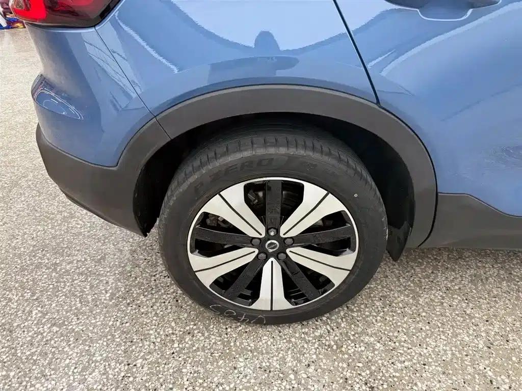2023 Volvo C40 Long Range Edition — миниатюра 15