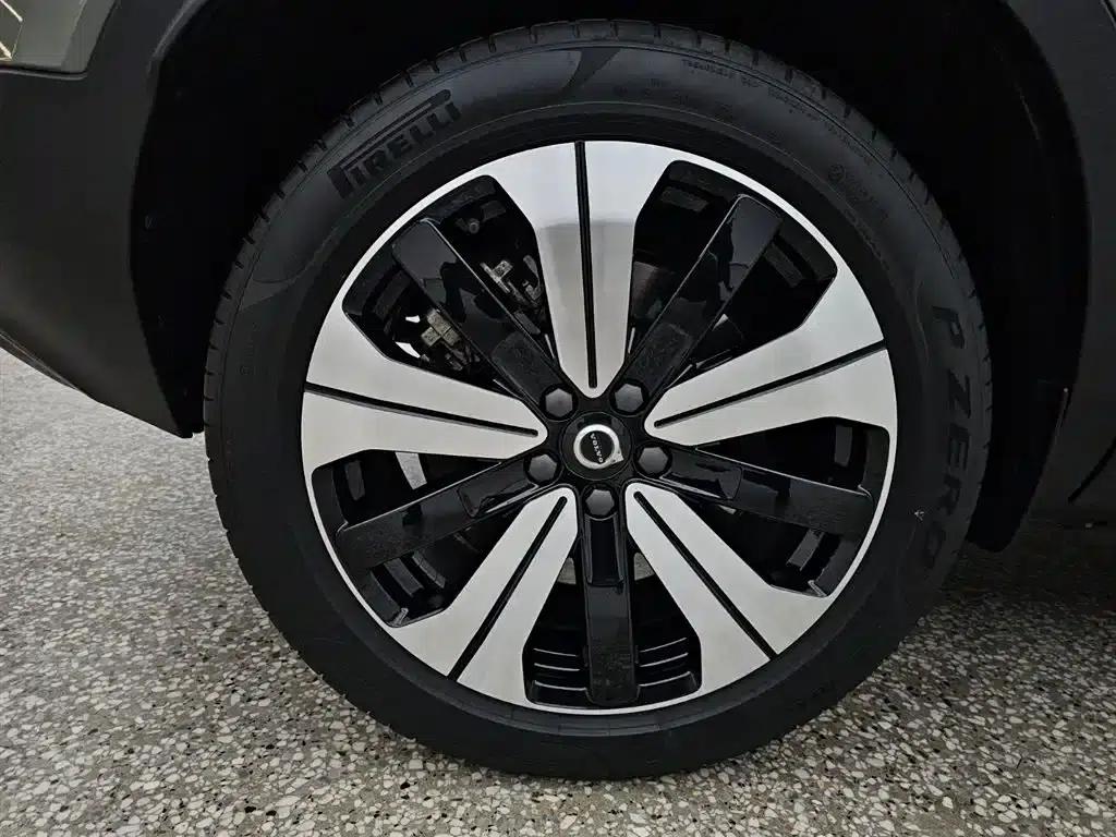 Volvo XC40 PHEV 2023 Long Range Edition — миниатюра 15