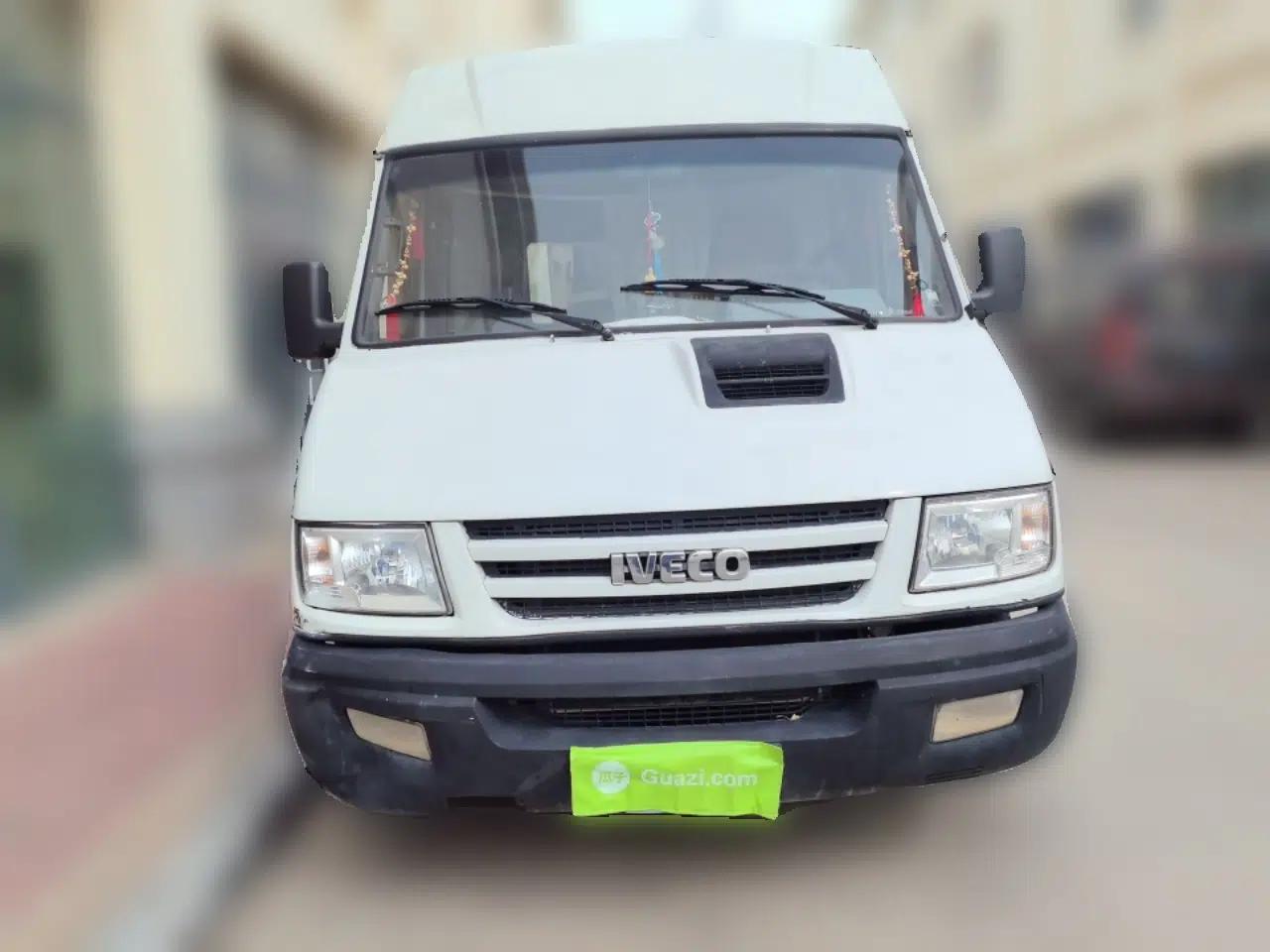 Iveco Daily 2009 2.5T-A35 7-Seater — миниатюра 2
