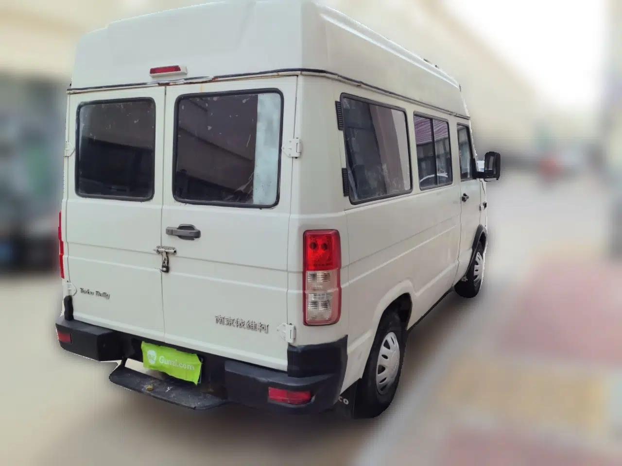 Iveco Daily 2009 2.5T-A35 7-Seater — миниатюра 6