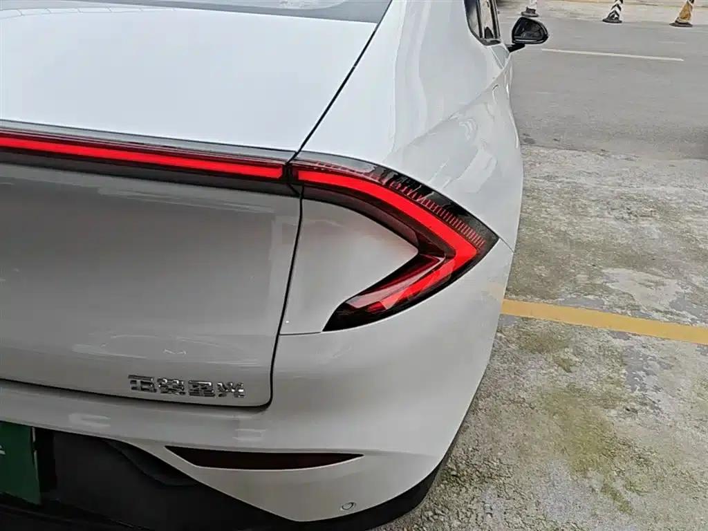 Wuling Xingguang 2025 Model 70km/h Intelligent Standard Edition — миниатюра 8