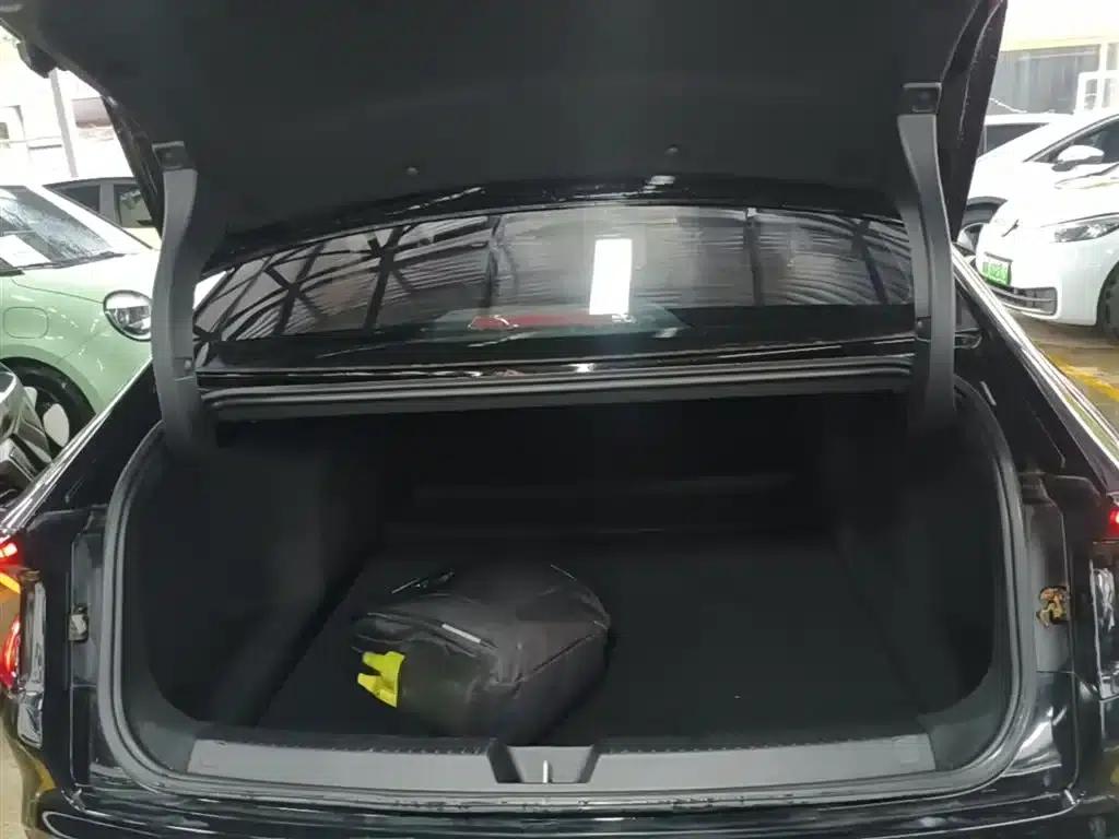 Wuling Xingguang 2025 Model 610km Smart Flagship Edition — миниатюра 19