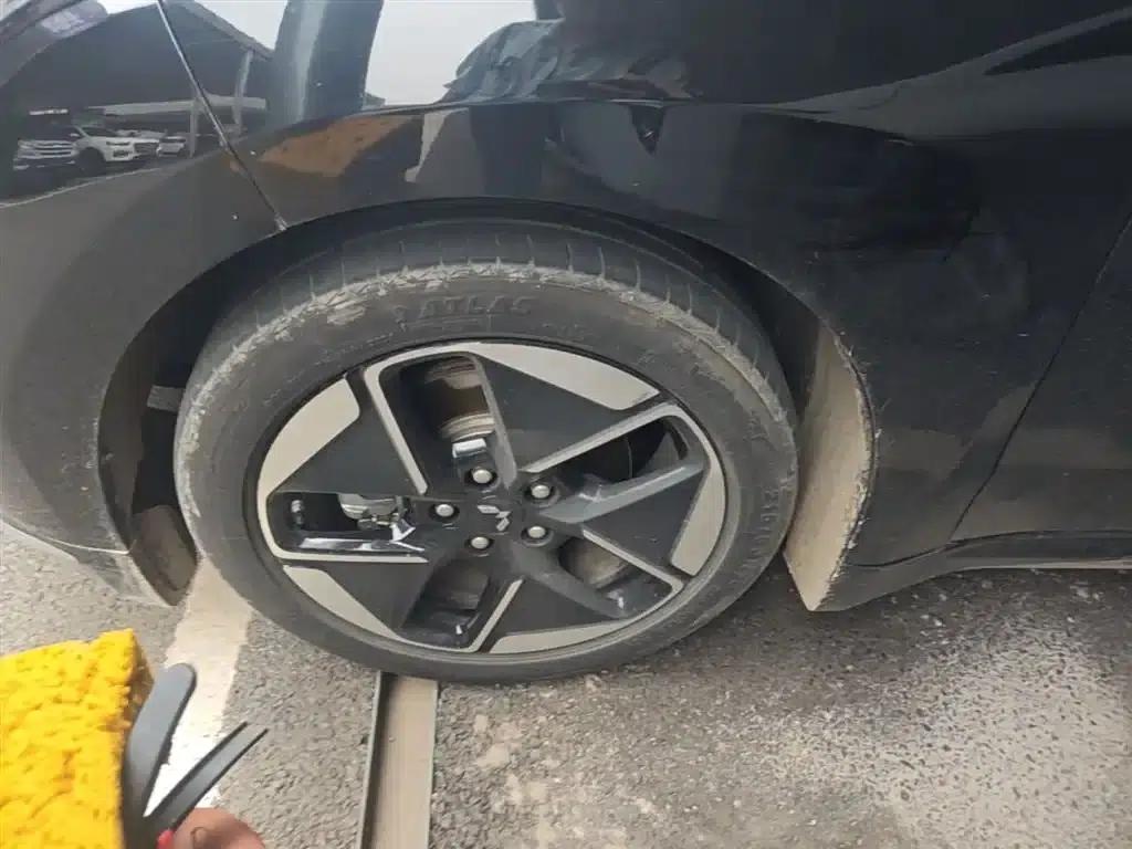 Wuling Xingguang 2024 Co-creation Edition 510 Advanced Model — миниатюра 23