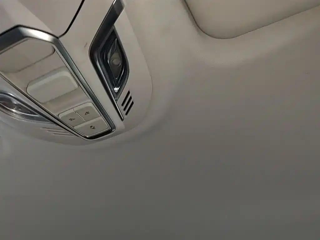 Wuling Xingguang 2023 Model 150 Advanced Edition — миниатюра 18