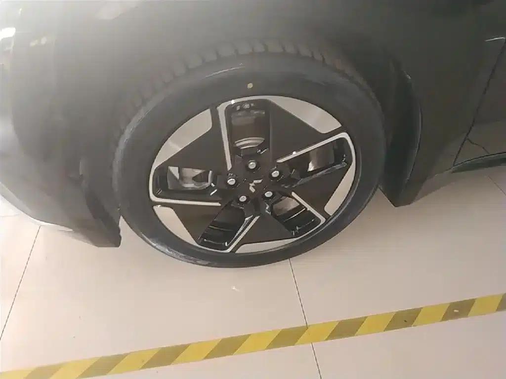 Wuling Xingguang 2025 Model 610km Smart Flagship Edition — миниатюра 23