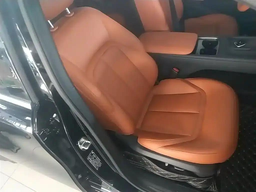 Wuling Xingguang 2025 Model 610km Smart Flagship Edition — миниатюра 25