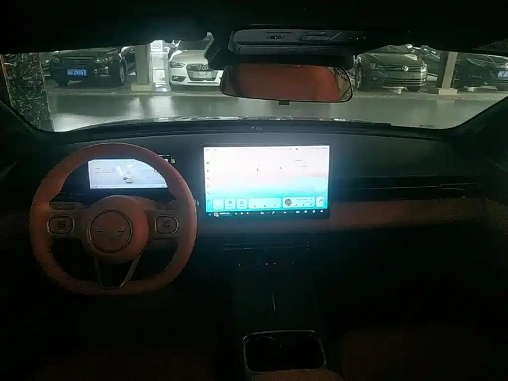 Wuling Xingguang 2025 Model 610km Smart Flagship Edition — миниатюра 10