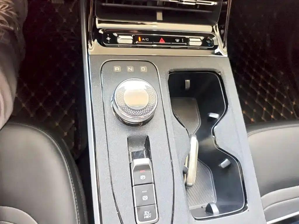 Wuling Xingguang 2024 Co-creation Edition 150 Advanced Model — миниатюра 14