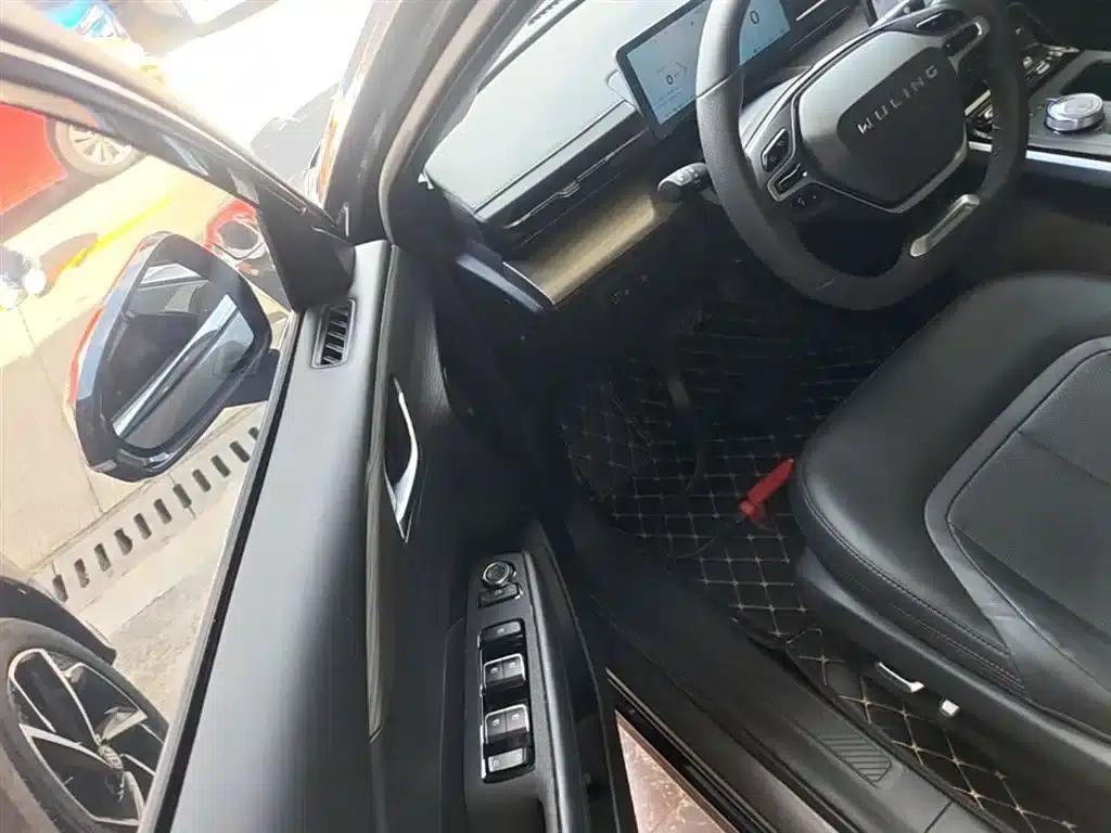 Wuling Xingguang 2024 Co-creation Edition 150 Advanced Model — миниатюра 16