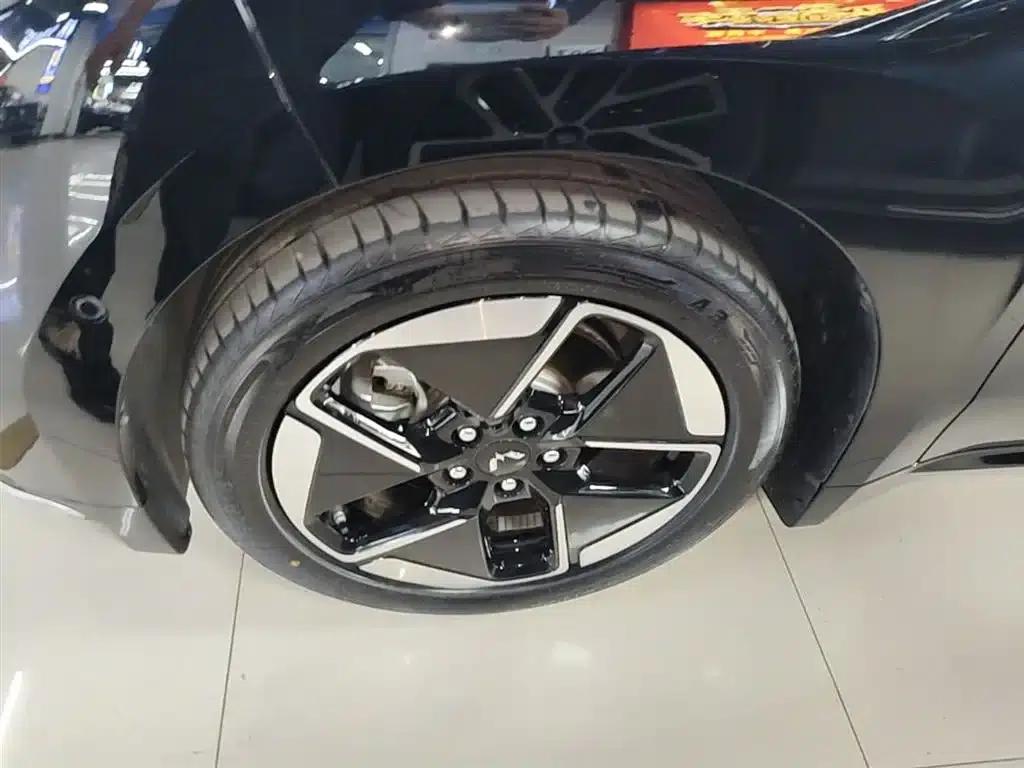 Wuling Xingguang 2025 Model 610km Smart Flagship Edition — миниатюра 23