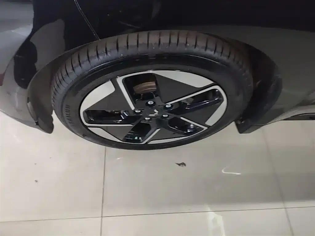 Wuling Xingguang 2025 Model 150km Intelligent Navigation Edition — миниатюра 23