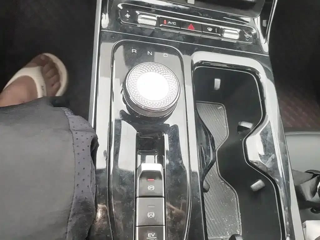 Wuling Xingguang 2023 Model 150 Advanced Edition — миниатюра 14