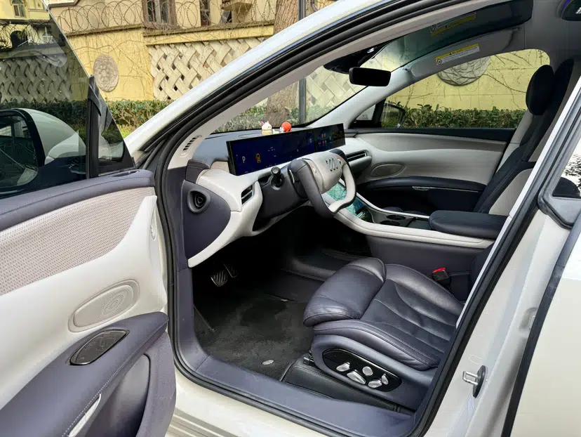 IM LS7 2023 90 kWh Elite Rear-Drive Version — миниатюра 21