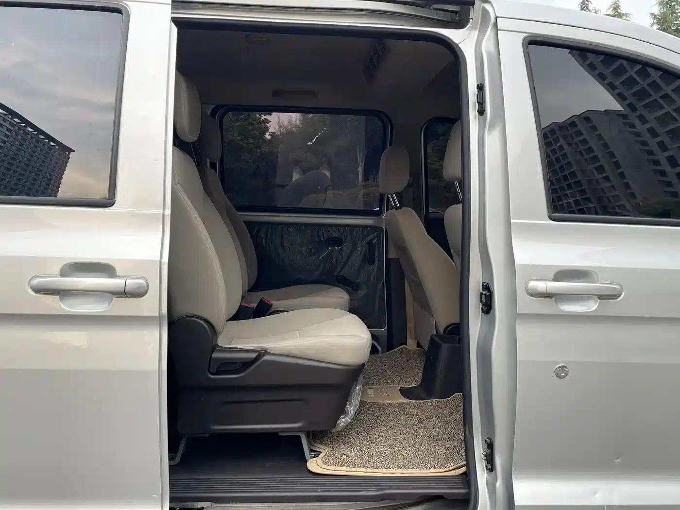 Wuling Hongguang V 2019 1.5L Basic Model (National VI Emission Standard) LAR — миниатюра 15