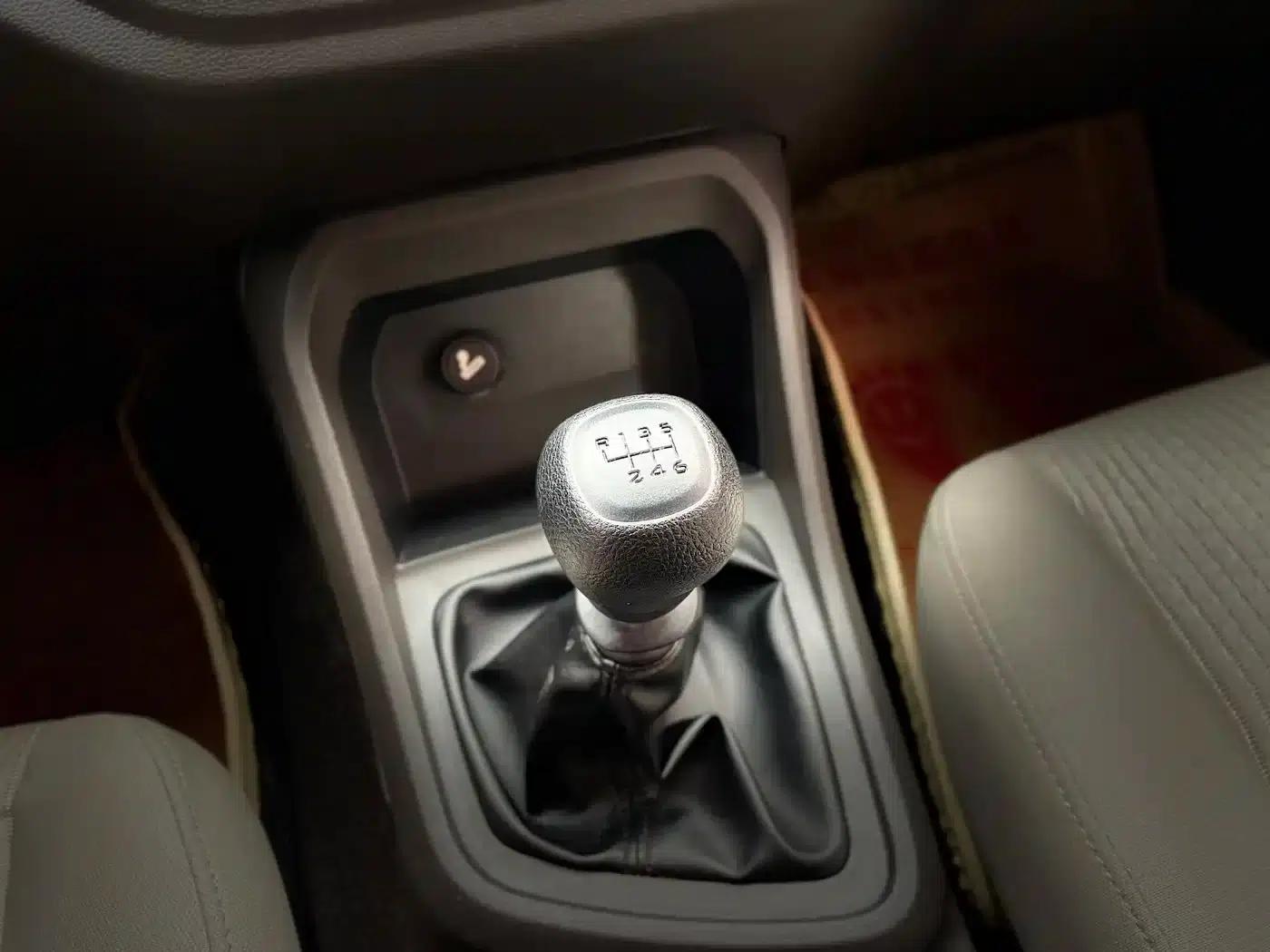 Wuling Hongguang V 2019 1.5L Basic Model (National VI Emission Standard) LAR — миниатюра 10