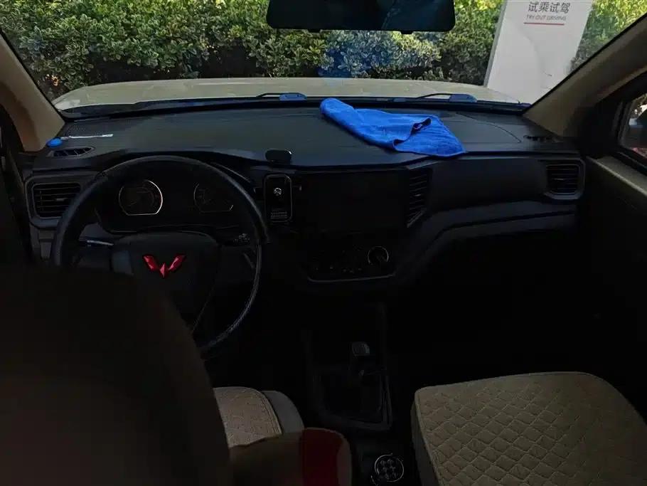 Wuling Hongguang V 2022 1.5L Jinqu Edition Electric Power Assist LAR — миниатюра 12