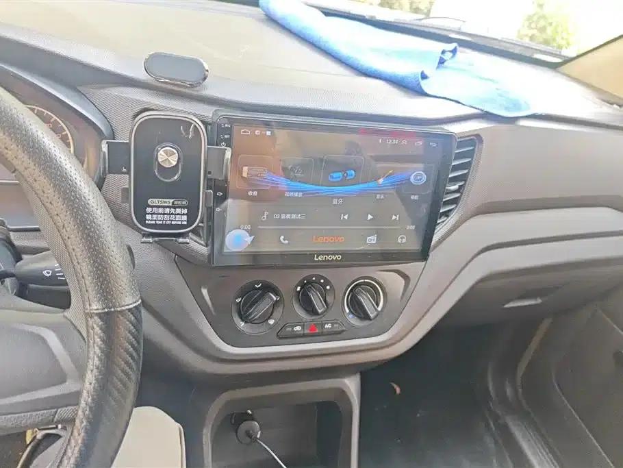 Wuling Hongguang V 2022 1.5L Jinqu Edition Electric Power Assist LAR — миниатюра 13