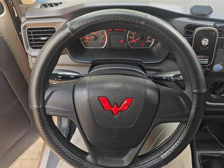 Wuling Hongguang V 2022 1.5L Jinqu Edition Electric Power Assist LAR — миниатюра 15