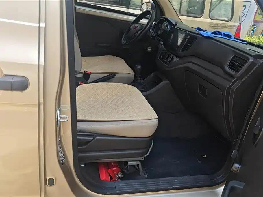 Wuling Hongguang V 2022 1.5L Jinqu Edition Electric Power Assist LAR — миниатюра 8