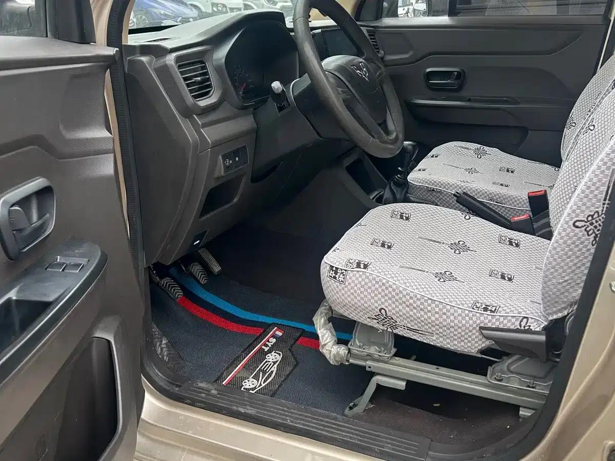 Wuling Hongguang V 2019 1.5L Basic Model (National VI Emission Standard) LAR — миниатюра 3