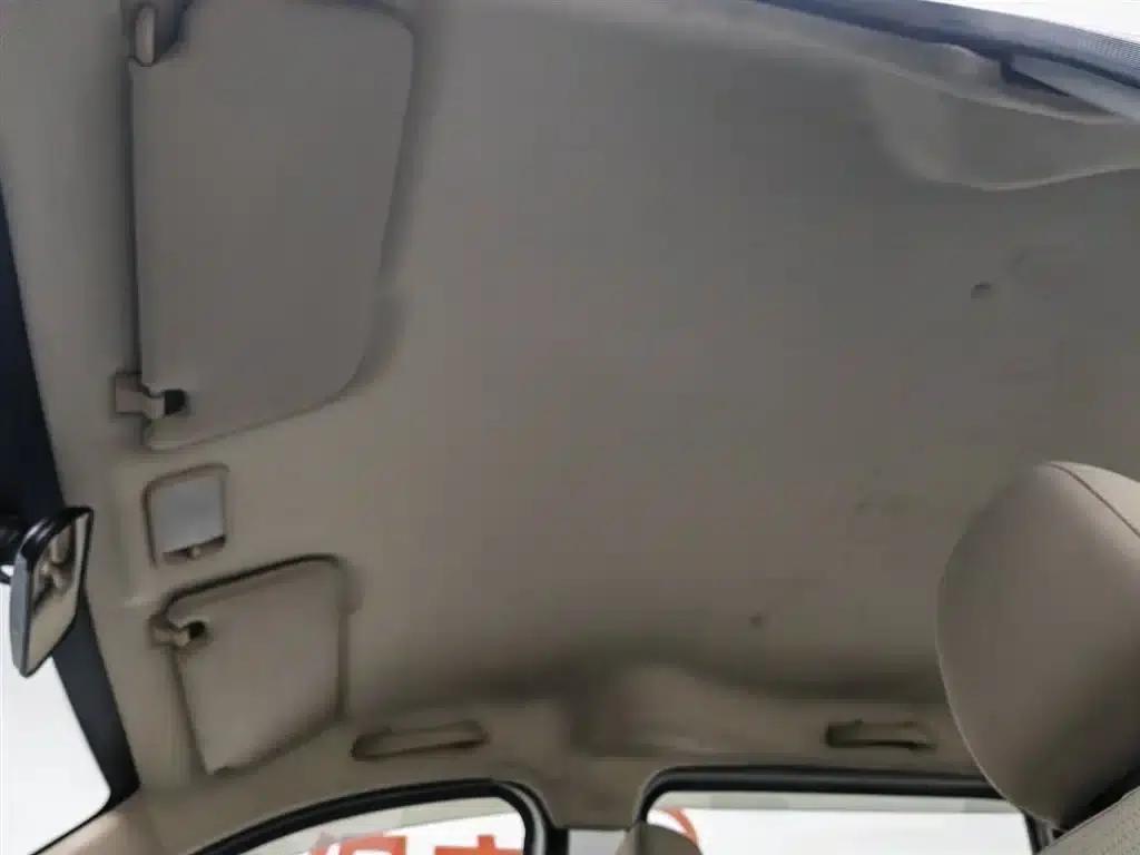 Wuling Hongguang V 2021 1.5L Sporty Edition LAR — миниатюра 14