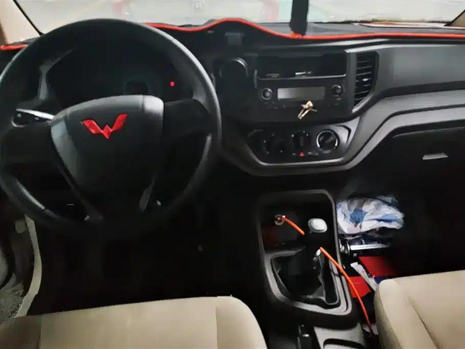 Wuling Hongguang V 2021 1.5L Enjoy Edition LAR — миниатюра 12