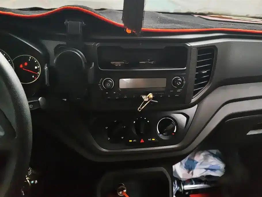 Wuling Hongguang V 2021 1.5L Enjoy Edition LAR — миниатюра 13