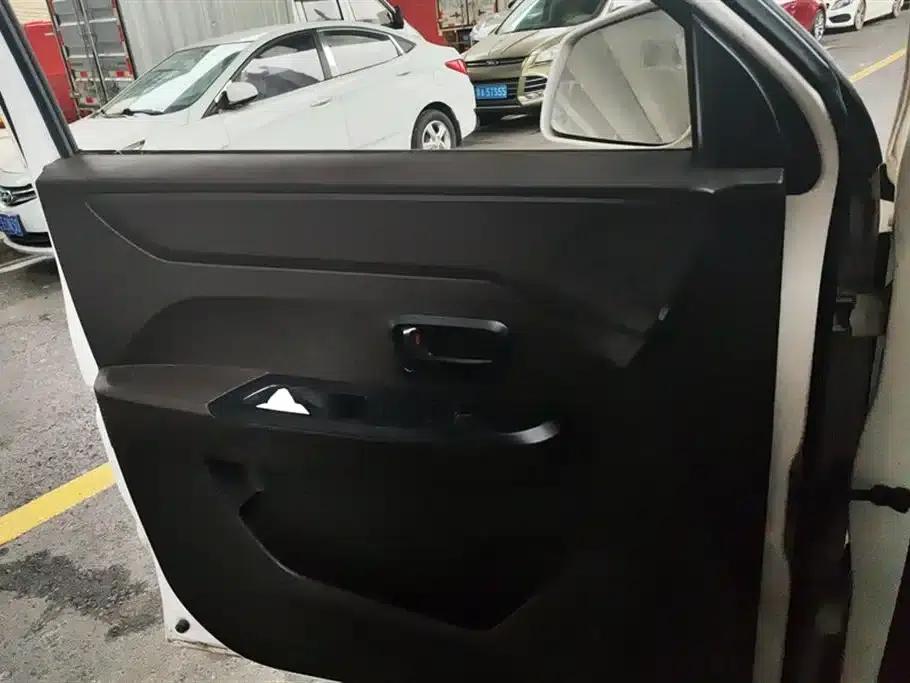Wuling Hongguang V 2021 1.5L Enjoy Edition LAR — миниатюра 7