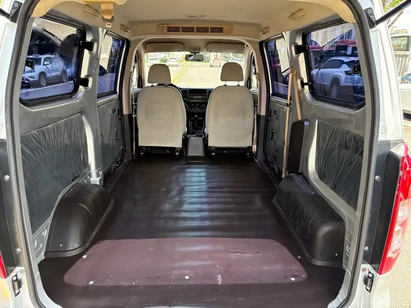 Wuling Hongguang V 2019 1.5L Basic Model (National VI Emission Standard) LAR — миниатюра 10