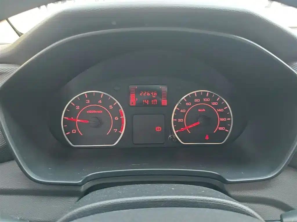 Wuling Hongguang V 2022 1.5L Jinqu Edition Electric Power Assist LAR — миниатюра 12