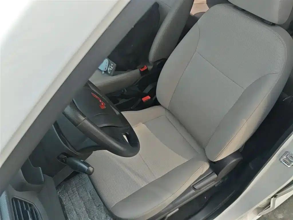 Wuling Hongguang V 2022 1.5L Jinqu Edition Electric Power Assist LAR — миниатюра 15