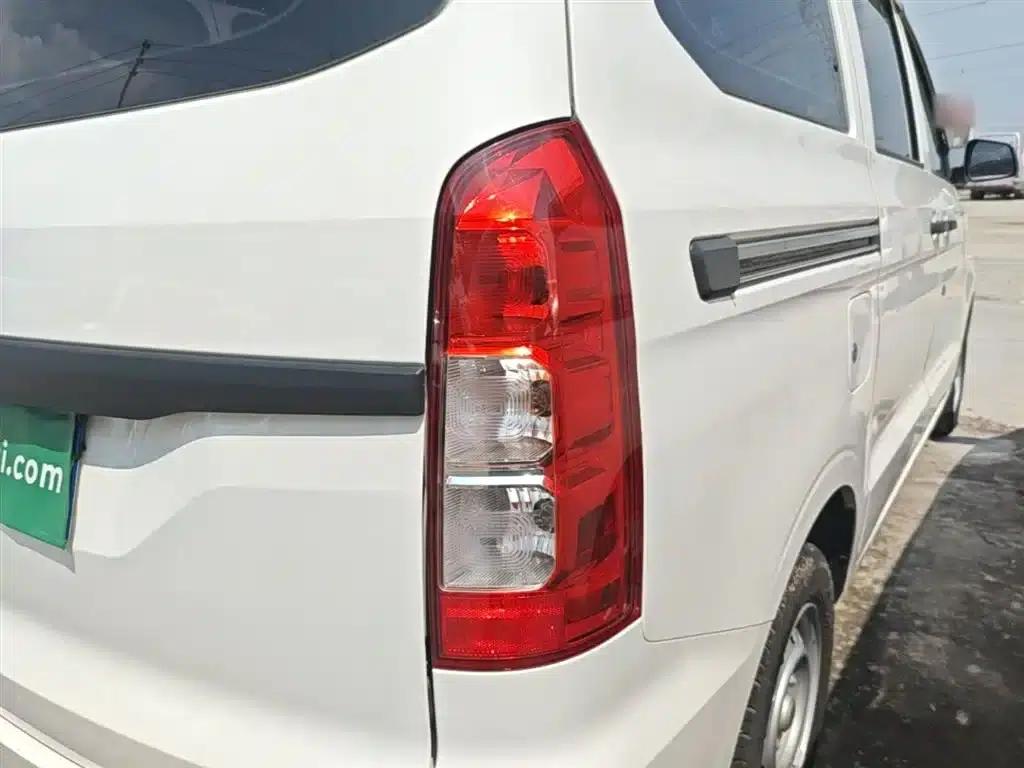 Wuling Hongguang V 2022 1.5L Jinqu Edition Electric Power Assist LAR — миниатюра 8