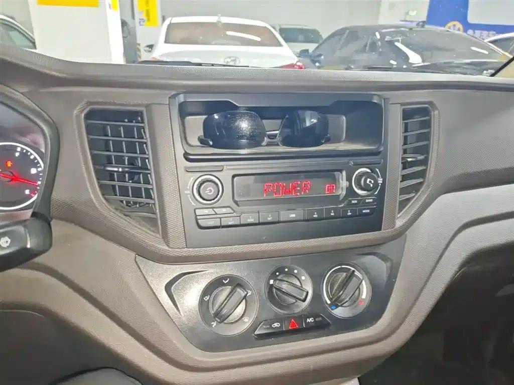 Wuling Hongguang V 2022 1.5L Enjoy Edition Electric Power Assist LAR — миниатюра 13