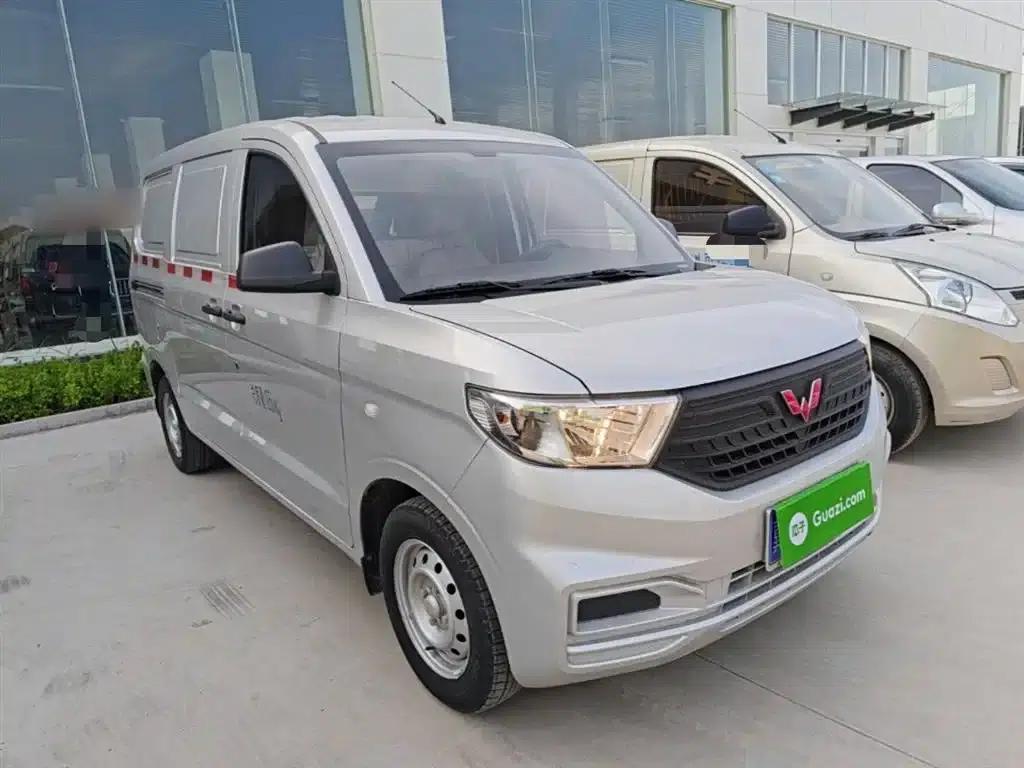 Wuling Hongguang V 2022 1.5L Jinqu Edition with Sealed Windows and Hydraulic Power Steering (LAR) — миниатюра 4