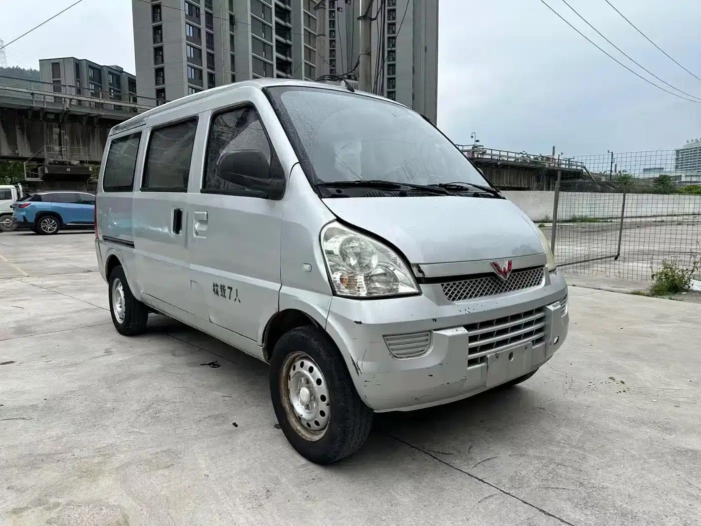 Wuling Rongguang 2011 1.2L Standard Edition — миниатюра 1