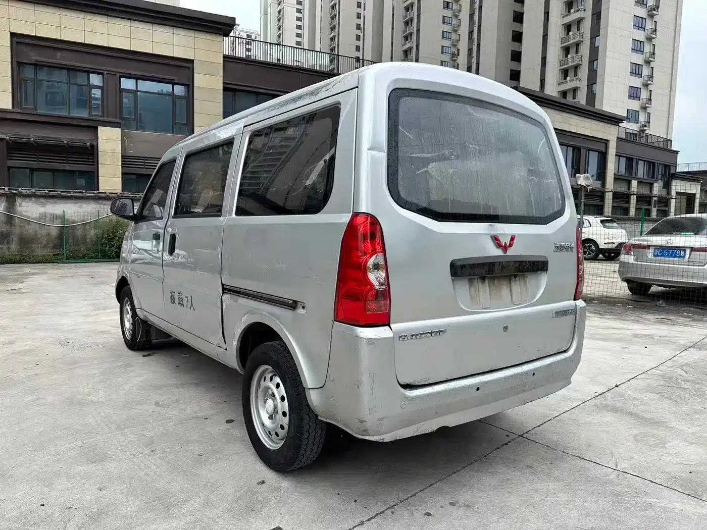 Wuling Rongguang 2011 1.2L Standard Edition — миниатюра 6