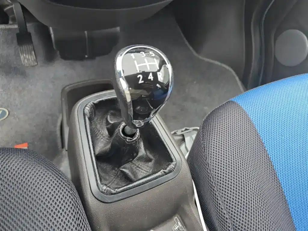 Wuling Rongguang 2017 1.5L Extended Basic Model — миниатюра 11